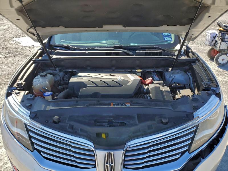 Photo 11 from auction – 2016 LINCOLN MKX with VIN 2LMTJ6LP4GBL43750