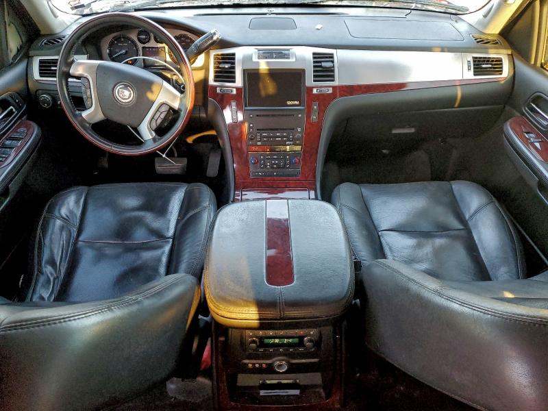 Photo 8 from auction – 2007 CADILLAC ESCALADE L with VIN 1GYEC63817R381066