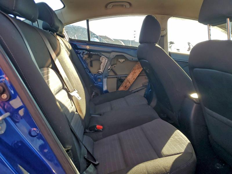 Photo 10 from auction – 2017 KIA FORTE LX with VIN 3KPFL4A72HE051586