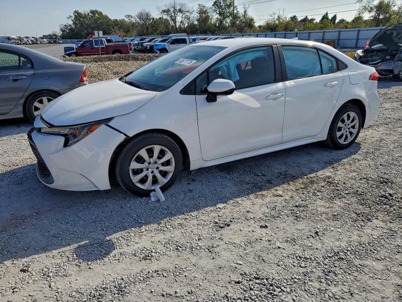 Photo 1 from auction – 2021 TOYOTA COROLLA LE with VIN 5YFEPMAE2MP167197