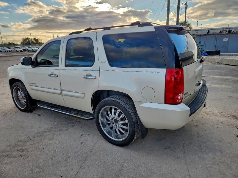 Photo 2 from auction – 2008 GMC YUKON with VIN 1GKFC13038R228704