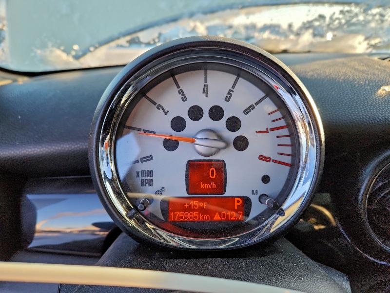 Photo 9 from auction – 2009 MINI COOPER CLU with VIN WMWML33529TX35878