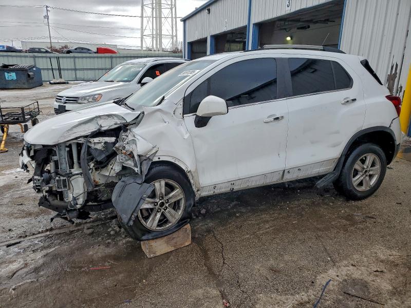 CHEVROLET TRAX 1LT 2018 with VIN KL7CJLSB7JB725205 - Photo from auction
