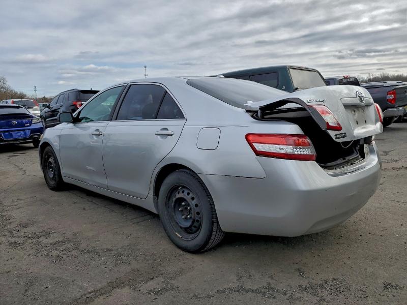 Photo 2 from auction – 2011 TOYOTA CAMRY BASE with VIN 4T1BF3EK8BU629418