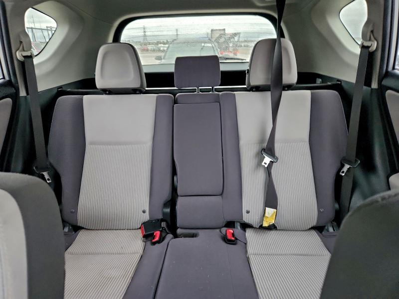 Photo 10 from auction – 2015 TOYOTA RAV4 XLE with VIN JTMWFREV3FJ046944