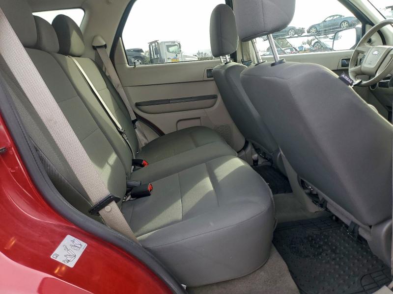 Photo 10 from auction – 2011 FORD ESCAPE XLS with VIN 1FMCU9C75BKC31218