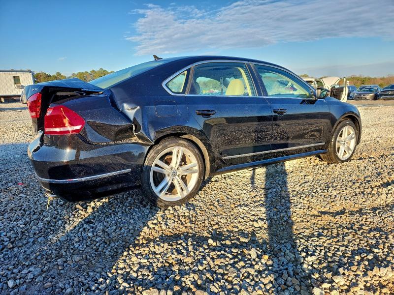 Photo 3 from auction – 2012 VOLKSWAGEN PASSAT SEL with VIN 1VWCM7A32CC048490