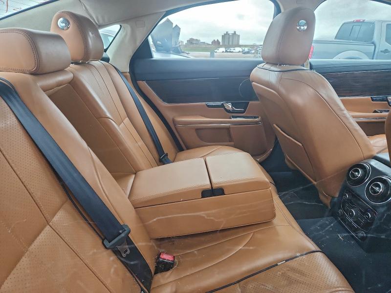 Photo 10 from auction – 2012 JAGUAR XJ with VIN SAJWA1CBXCLV37621