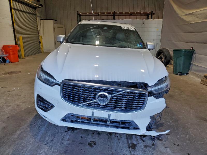 Photo 5 from auction – 2018 VOLVO XC60 T8 R- with VIN YV4BR0DM5J1002685