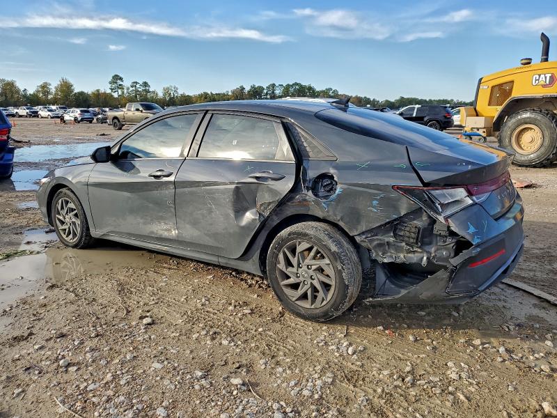 Photo 2 from auction – 2024 HYUNDAI ELANTRA SE with VIN KMHLM4DG3RU849928