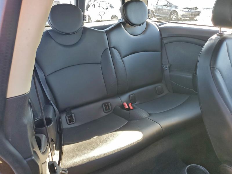 Photo 10 from auction – 2011 MINI COOPER CLU with VIN WMWZF3C54BT188728