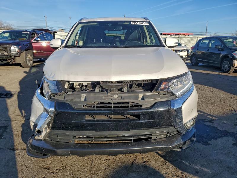Photo 5 from auction – 2017 MITSUBISHI OUTLANDER with VIN JA4JZ4AX5HZ036992
