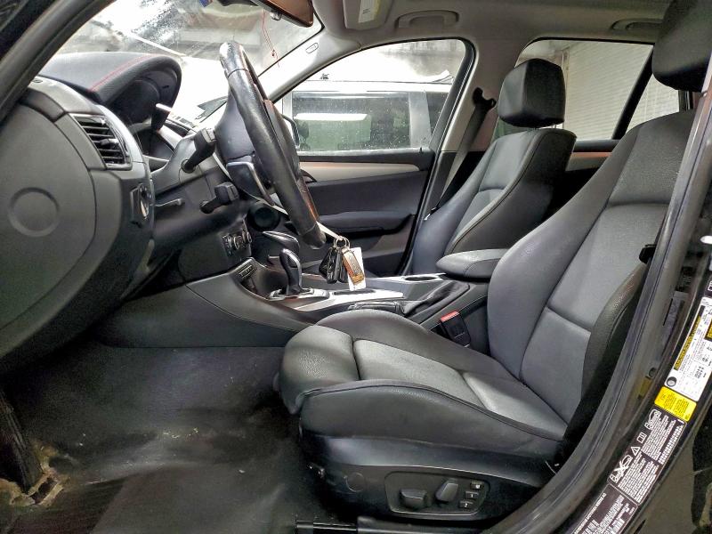 Photo 7 from auction – 2015 BMW X1 XDRIVE2 with VIN WBAVL1C52FVY30515