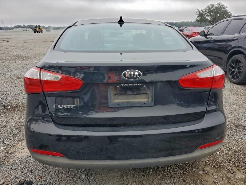 Photo 6 from auction – 2016 KIA FORTE LX with VIN KNAFK4A67G5508345