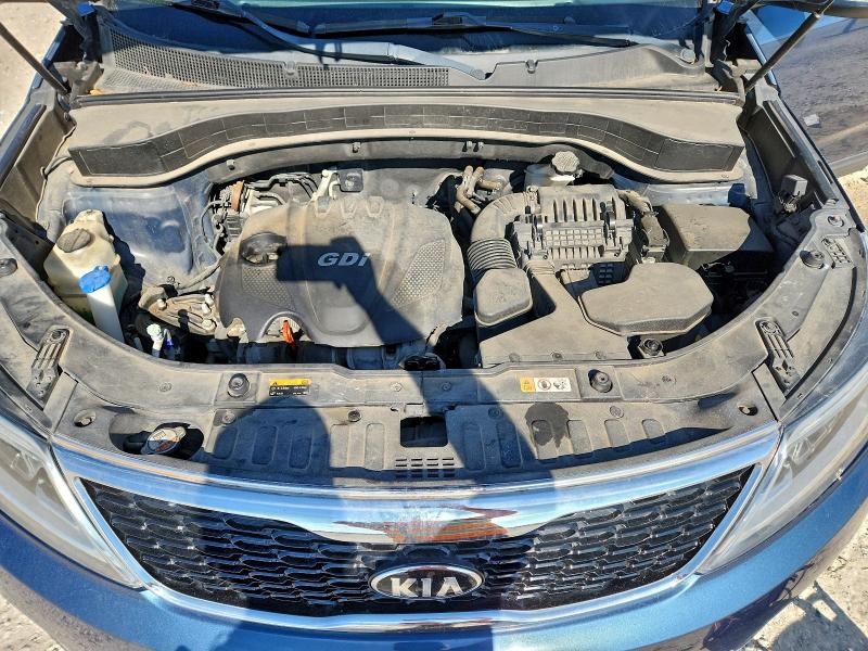 Photo 12 from auction – 2015 KIA SORENTO LX with VIN 5XYKT4A61FG597897