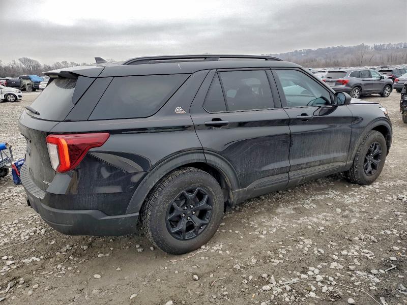 Photo 3 from auction – 2021 FORD EXPLORER T with VIN 1FMSK8JH5MGC29658