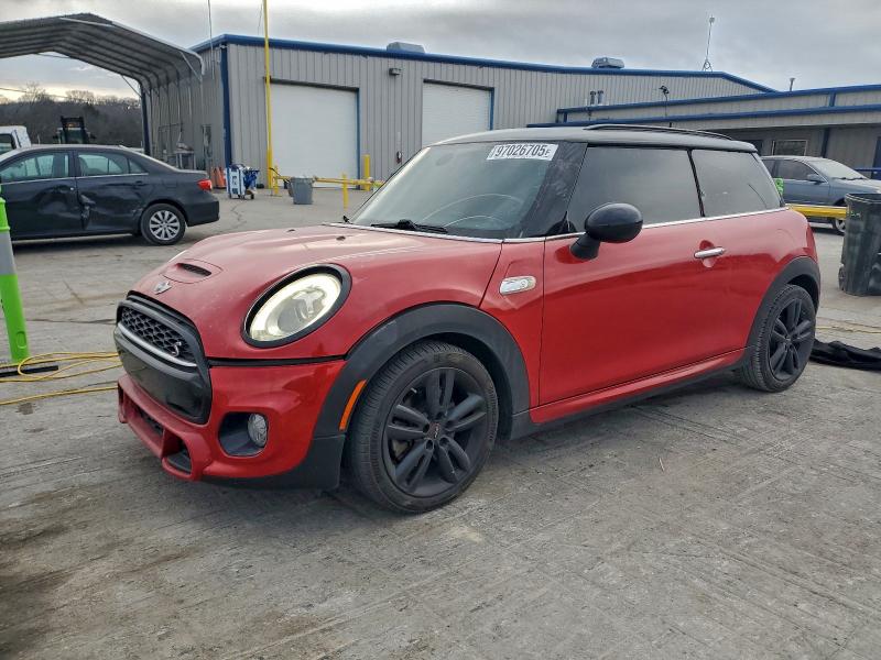 MINI COOPER S 2017 with VIN WMWXP7C59H3C61809 - Photo from auction