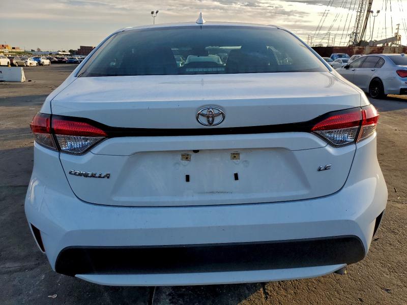 Photo 6 from auction – 2021 TOYOTA COROLLA LE with VIN 5YFEPMAE0MP211133