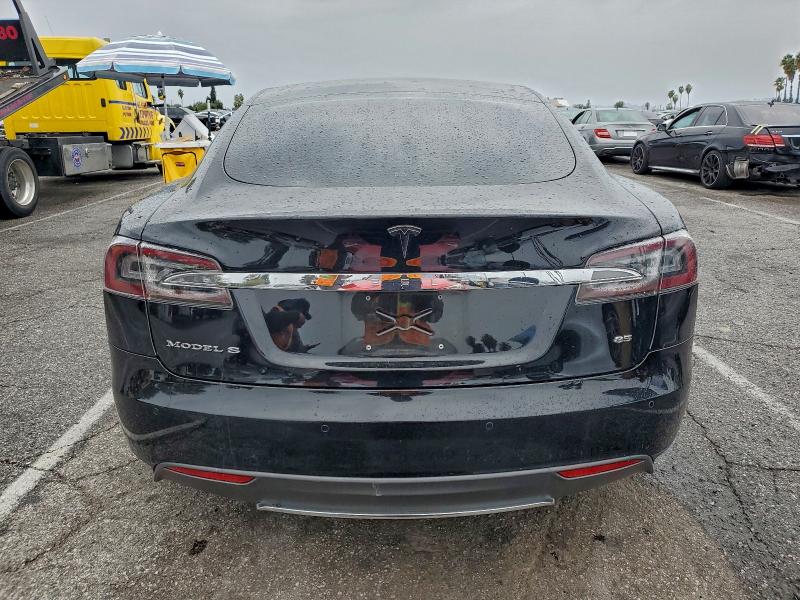 Photo 6 from auction – 2014 TESLA MODEL S with VIN 5YJSA1H13EFP36142