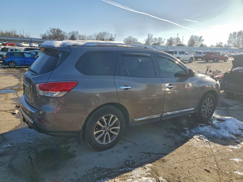 Photo 3 from auction – 2014 NISSAN PATHFINDER with VIN 5N1AR2MM2EC731050