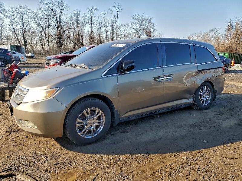 HONDA ODYSSEY 2011 with VIN 5FNRL5H68BB098722 - Photo from auction