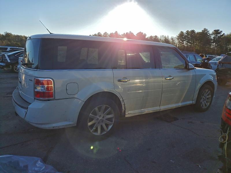 Photo 3 from auction – 2011 FORD FLEX with VIN 2FMGK5CC5BBD22321