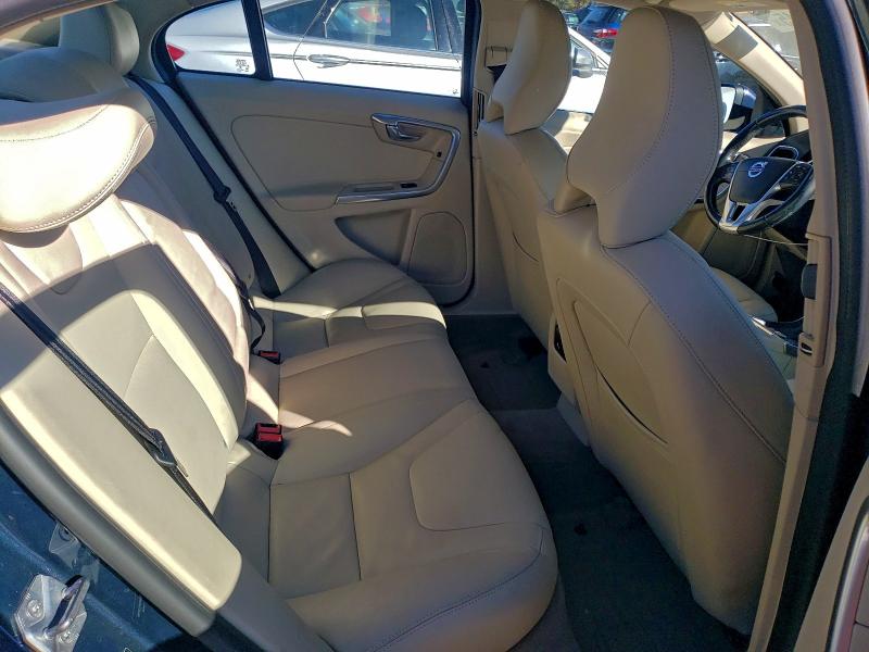 Photo 10 from auction – 2015 VOLVO S60 PREMIE with VIN YV126MFB3F2301165