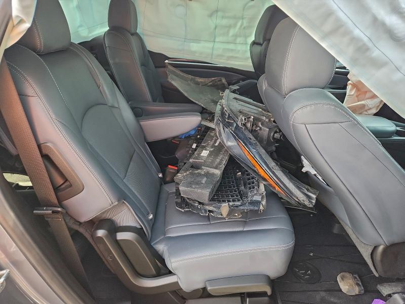 Photo 11 from auction – 2019 BUICK ENCLAVE PR with VIN 5GAERCKW5KJ209294