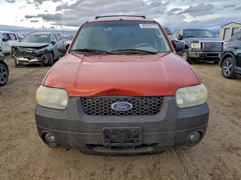 Photo 5 from auction – 2006 FORD ESCAPE XLT with VIN 1FMYU93136KA55051