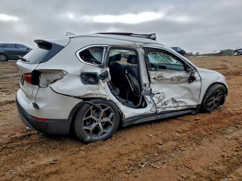 Photo 3 from auction – 2019 BMW X1 XDRIVE2 with VIN WBXHT3C53K5L35510