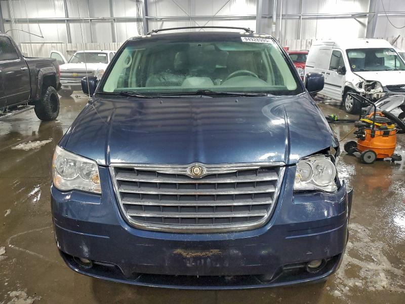 Photo 5 from auction – 2008 CHRYSLER TOWN & COU with VIN 2A8HR54P28R842944