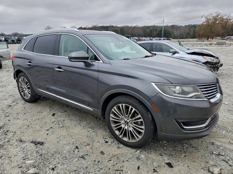 Photo 4 from auction – 2017 LINCOLN MKX RESERV with VIN 2LMPJ6LR3HBL52217