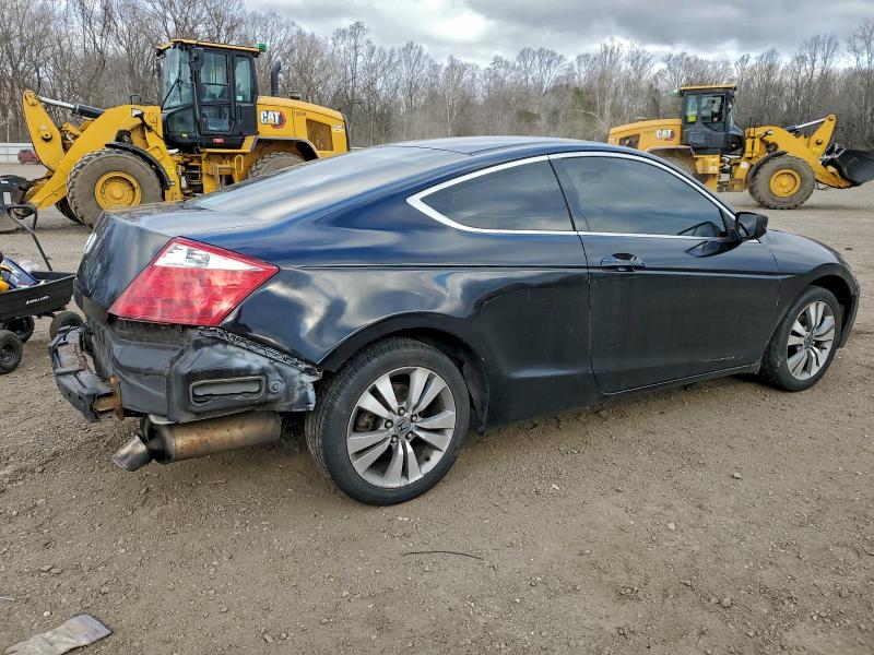Photo 3 from auction – 2010 HONDA ACCORD LX with VIN 1HGCS1B35AA021024