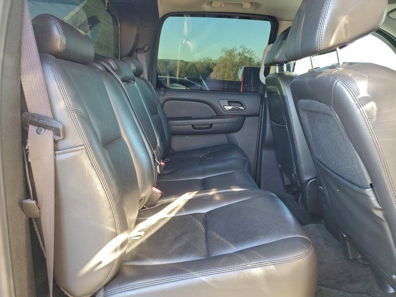 Photo 10 from auction – 2009 CHEVROLET AVALANCHE with VIN 3GNFK32359G109485
