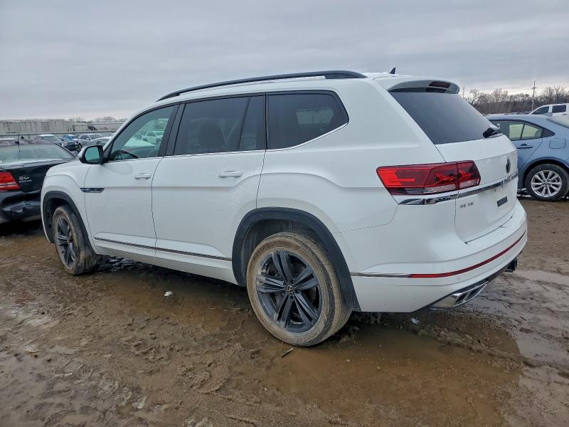 Photo 2 from auction – 2021 VOLKSWAGEN ATLAS SE with VIN 1V2RR2CA7MC519854