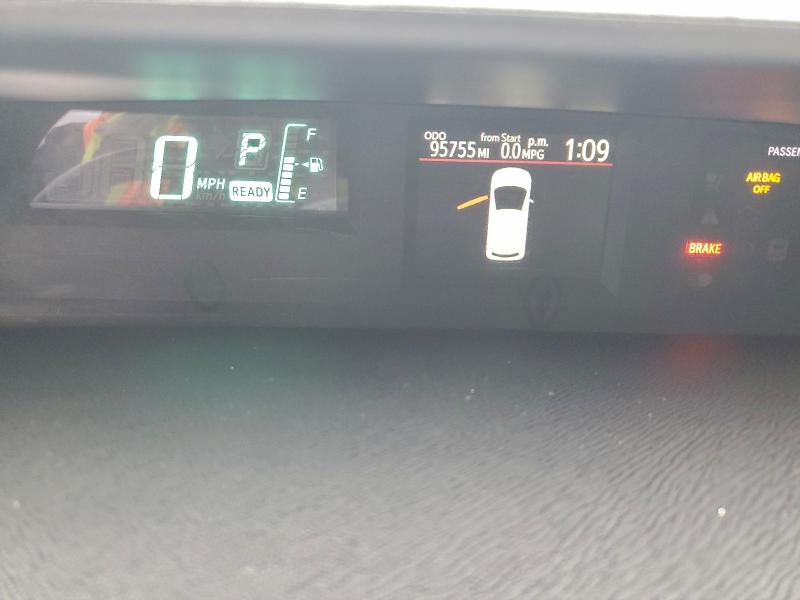 Photo 9 from auction – 2012 TOYOTA PRIUS C with VIN JTDKDTB32C1004152
