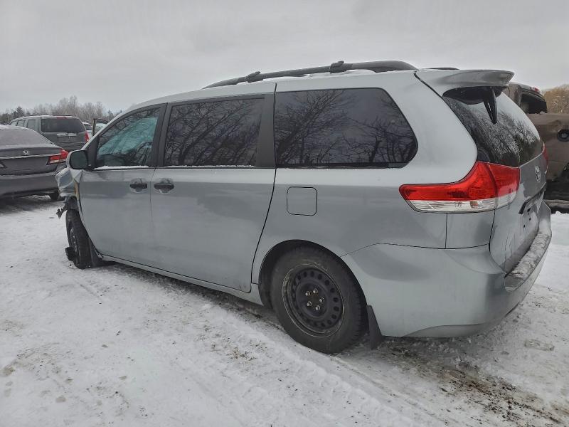 Photo 2 from auction – 2011 TOYOTA SIENNA with VIN 5TDZK3DC3BS144147