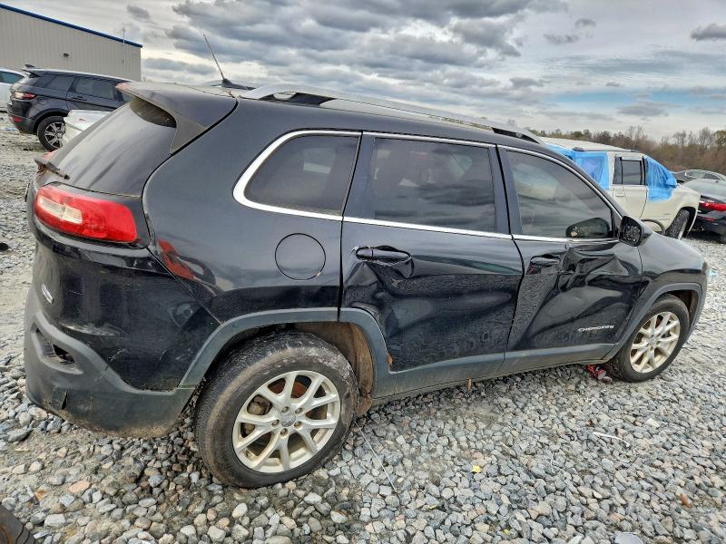 Photo 3 from auction – 2015 JEEP CHEROKEE L with VIN 1C4PJLCB3FW677348
