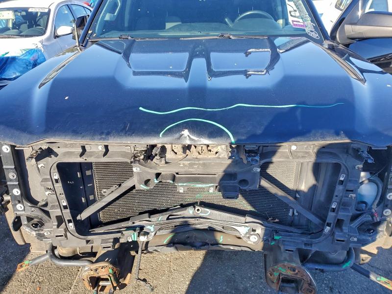 Photo 11 from auction – 2018 CHEVROLET SILVERADO with VIN 3GCUKREC2JG126635