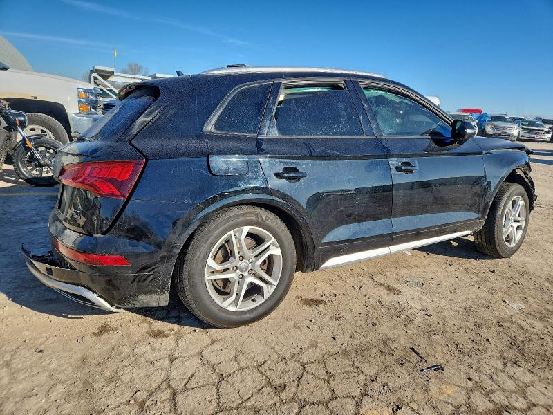 Photo 3 from auction – 2018 AUDI Q5 PREMIUM with VIN WA1ANAFY9J2074719