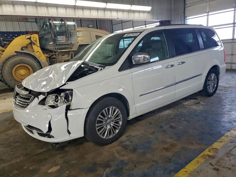 CHRYSLER TOWN & COU 2014 with VIN 2C4RC1CG2ER409305 - Photo from auction
