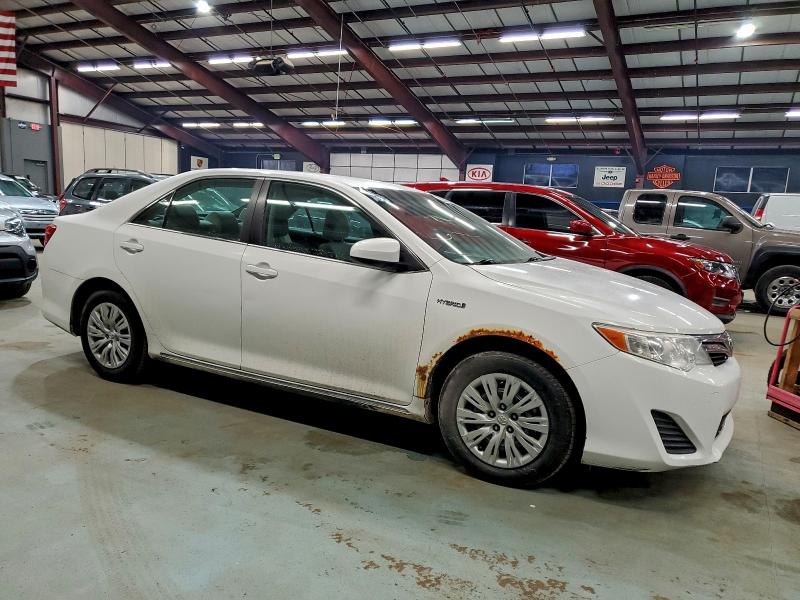 Photo 4 from auction – 2013 TOYOTA CAMRY HYBR with VIN 4T1BD1FK3DU096969