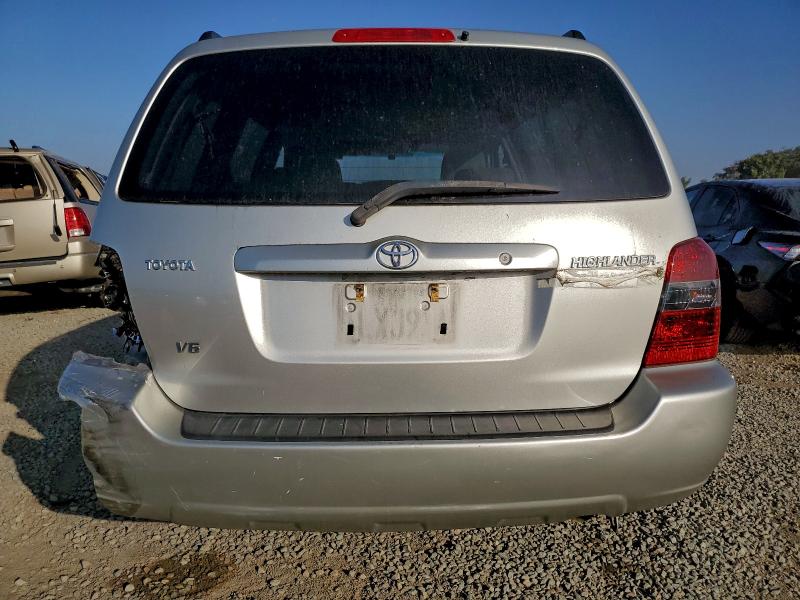 Photo 6 from auction – 2005 TOYOTA HIGHLANDER with VIN JTEDP21A550050539