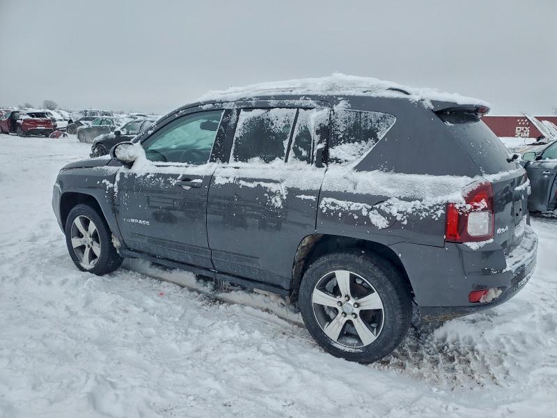 Фото 2 с аукциона – 2016 JEEP COMPASS LA с VIN 1C4NJDEB0GD587677