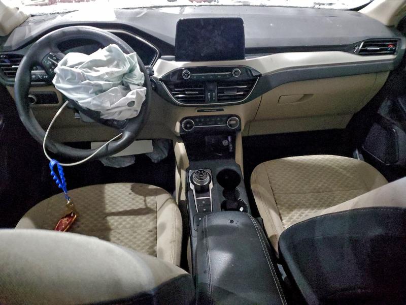 Photo 8 from auction – 2020 FORD ESCAPE SE with VIN 1FMCU9G69LUB63142