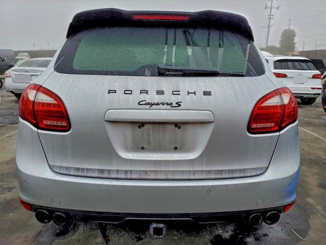 Photo 6 from auction – 2011 PORSCHE CAYENNE S with VIN WP1AB2A2XBLA48759