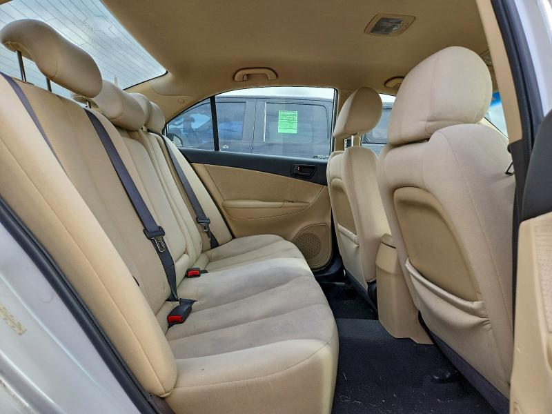 Photo 10 from auction – 2010 HYUNDAI SONATA with VIN 5NPET4AC7AH656763