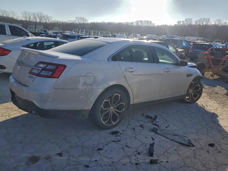 Photo 3 from auction – 2017 FORD TAURUS SHO with VIN 1FAHP2KT3HG120708