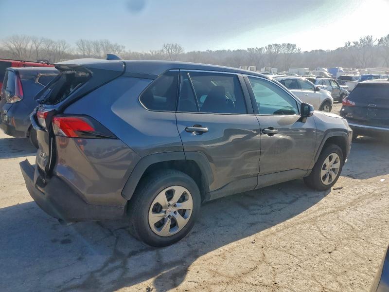 Photo 3 from auction – 2022 TOYOTA RAV4 LE with VIN 2T3G1RFV7NC288266