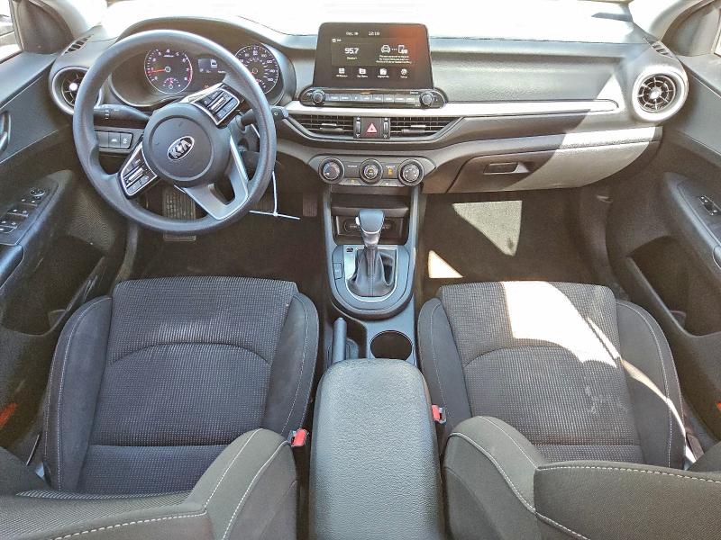 Photo 8 from auction – 2021 KIA FORTE FE with VIN 3KPF24AD9ME375458